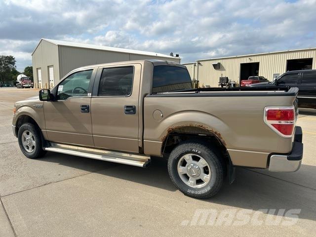 Ford F150 XLT Bestelwagens met open laadbak