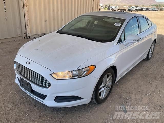 Ford Fusion Auto's