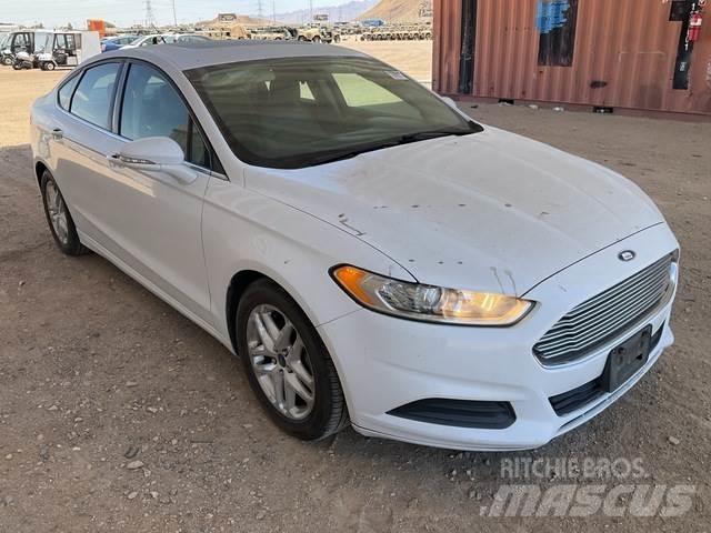 Ford Fusion Auto's