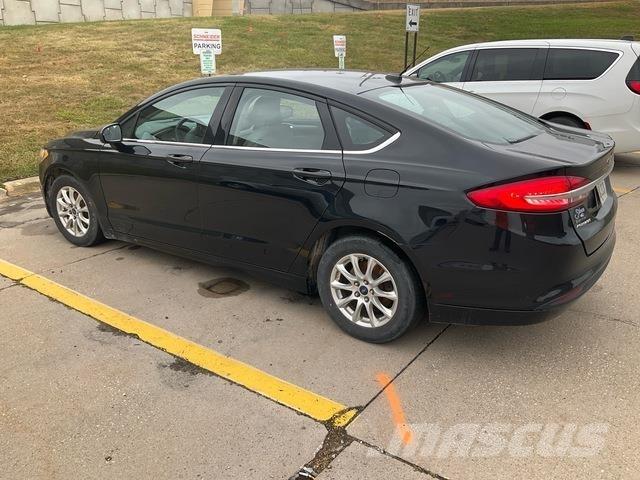 Ford Fusion Auto's