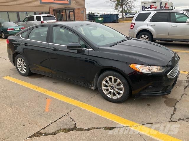 Ford Fusion Auto's