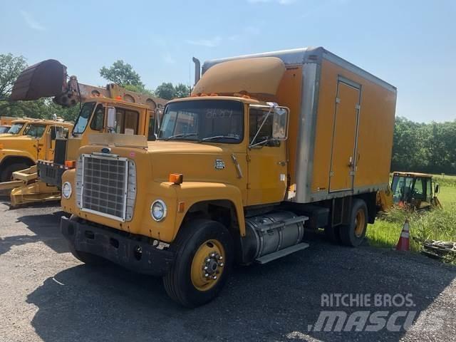 Ford L8000 Onderhoud voertuigen