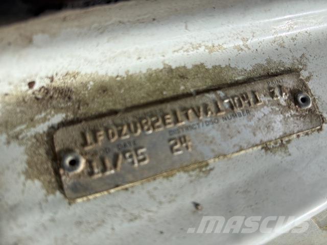 Ford L8000 Water tankwagens