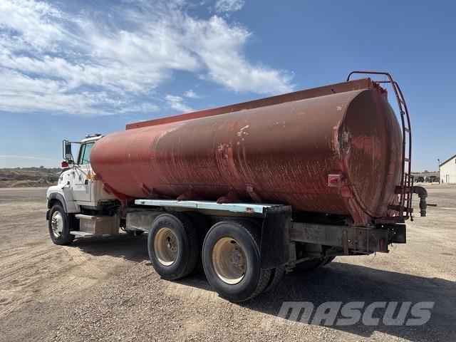Ford L9000 Water tankwagens