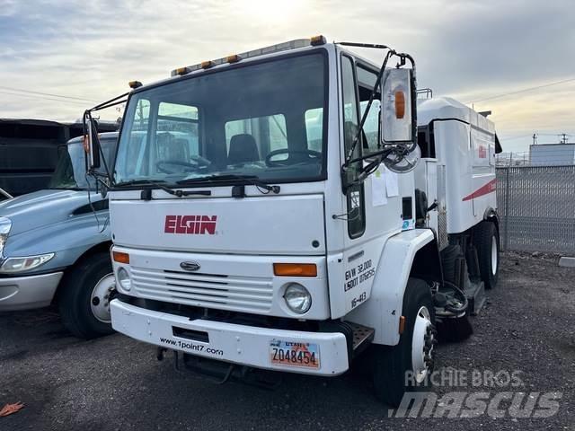 Freightliner  Veegwagens
