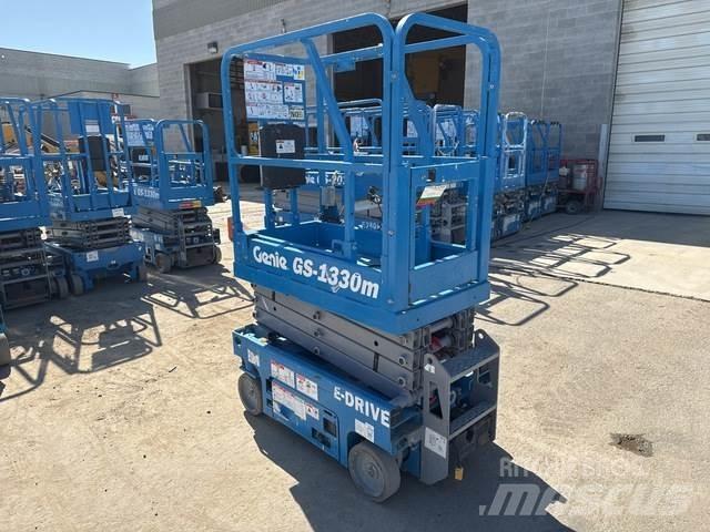 Genie GS-1330M Schaarhoogwerkers