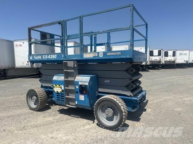 Genie GS-4390 Schaarhoogwerkers