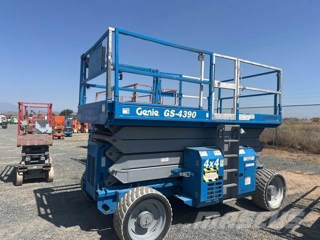 Genie GS-4390 Schaarhoogwerkers