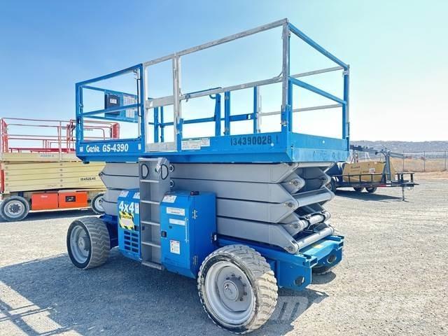 Genie GS-4390 Schaarhoogwerkers