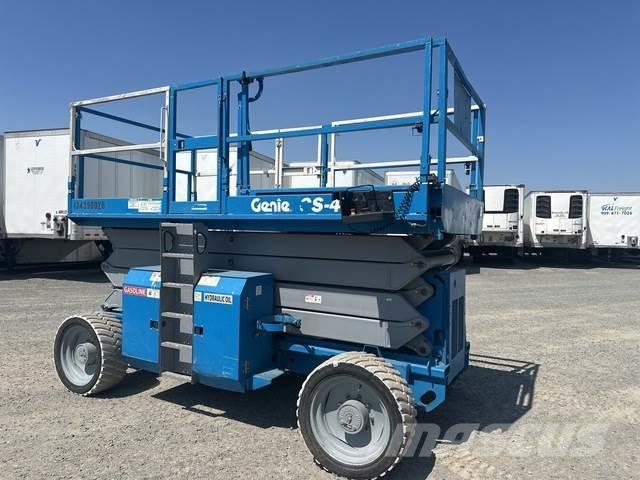 Genie GS-4390 Schaarhoogwerkers