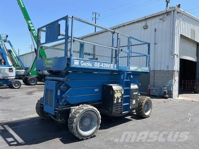 Genie GS-4390 Schaarhoogwerkers