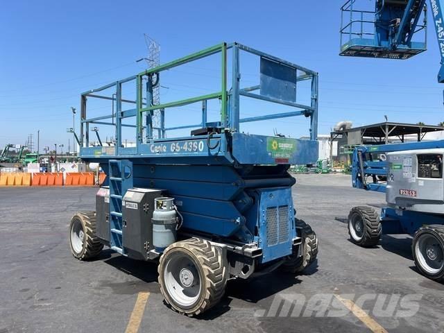Genie GS-4390 Schaarhoogwerkers