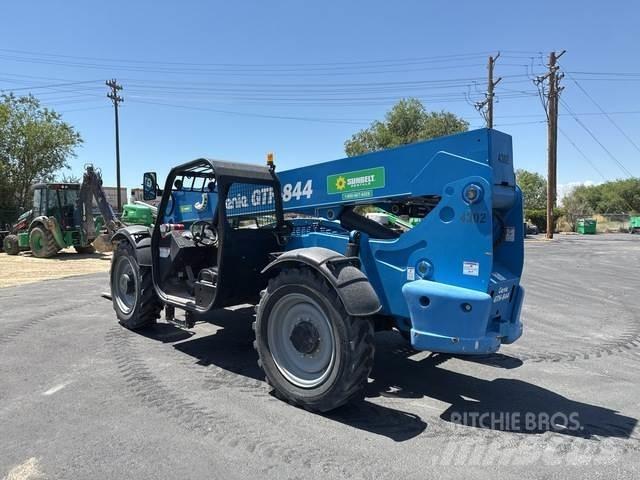 Genie GTH-844 Verreikers