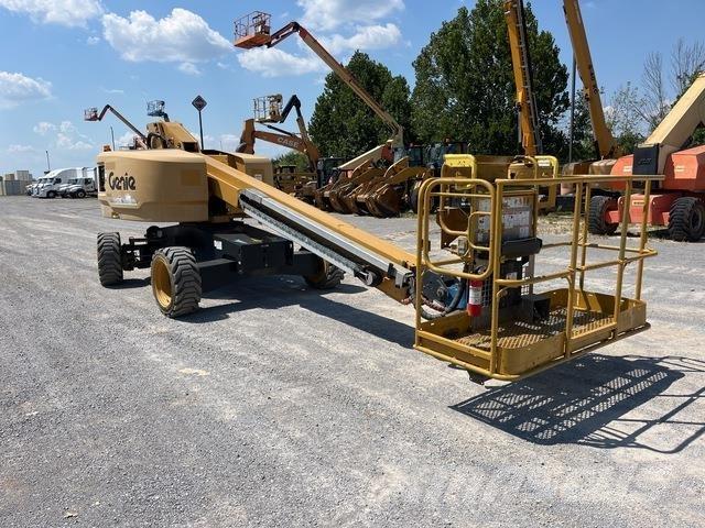 Genie S-40XC Telescoophoogwerkers