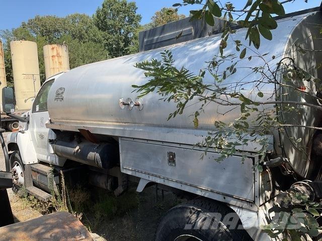 GMC 7500 Betonmixers en pompen