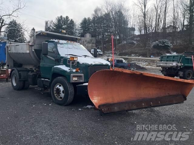 GMC C8500 Sneeuwschuivers en -ploegen