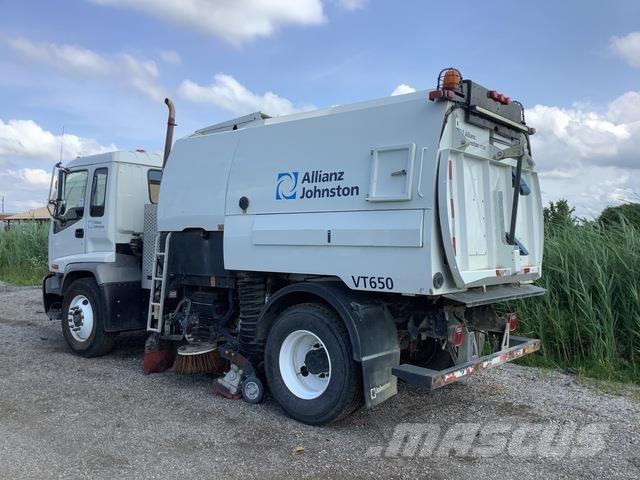 GMC T7F042 Veegwagens