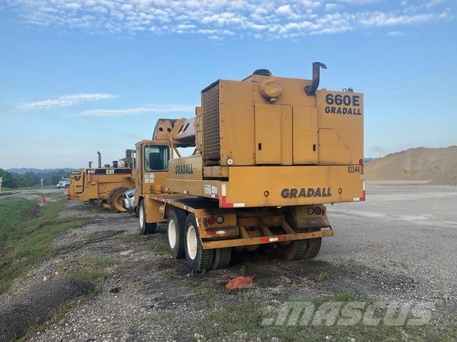 Gradall G660E Wielgraafmachines
