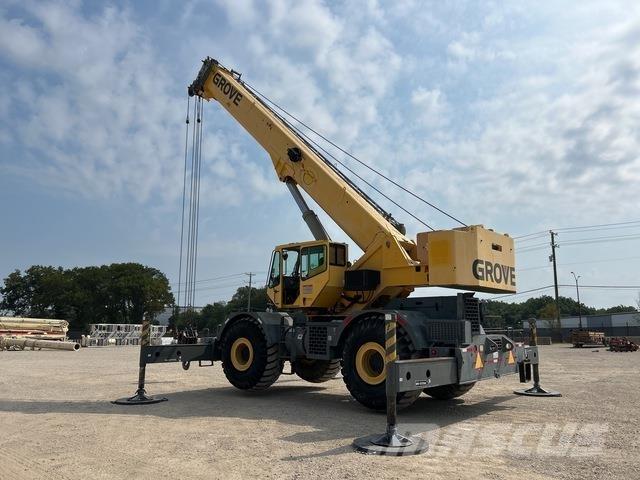 Grove RT700E Ruwterrein kranen
