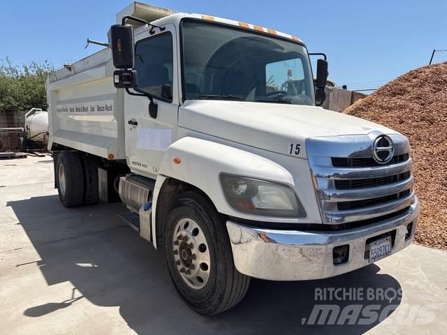 Hino  Kipper