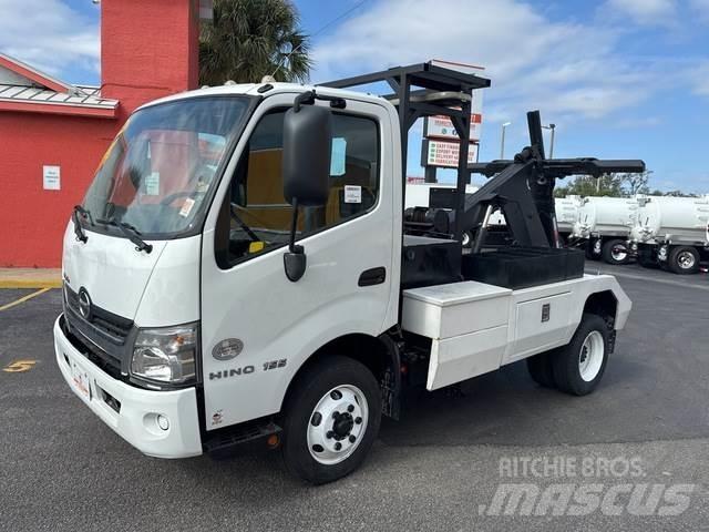 Hino 155 Sleepwagens