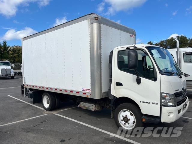 Hino 195 Bakwagens met gesloten opbouw