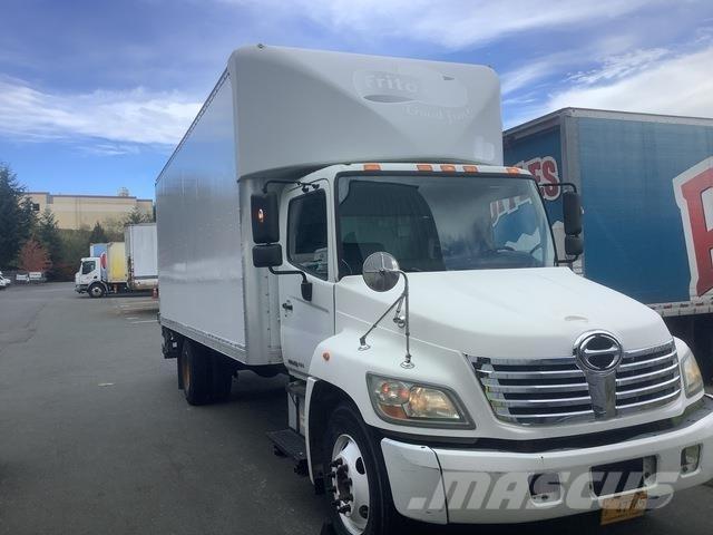 Hino 258 Bakwagens met gesloten opbouw