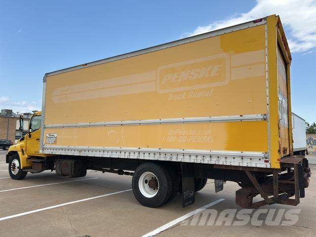 Hino 268 Bakwagens met gesloten opbouw