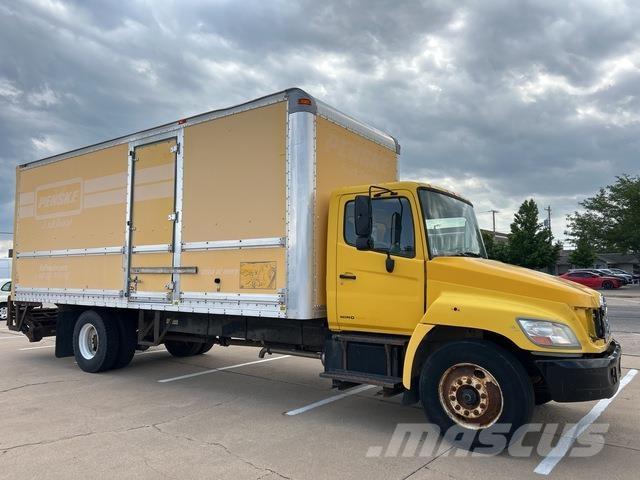 Hino 268 Bakwagens met gesloten opbouw