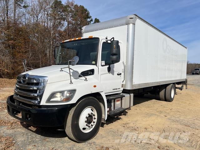 Hino 269 Bakwagens met gesloten opbouw