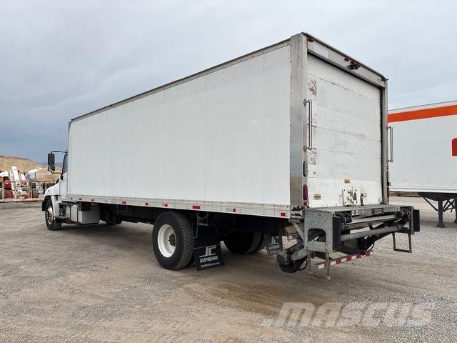 Hino 338 Bakwagens met gesloten opbouw