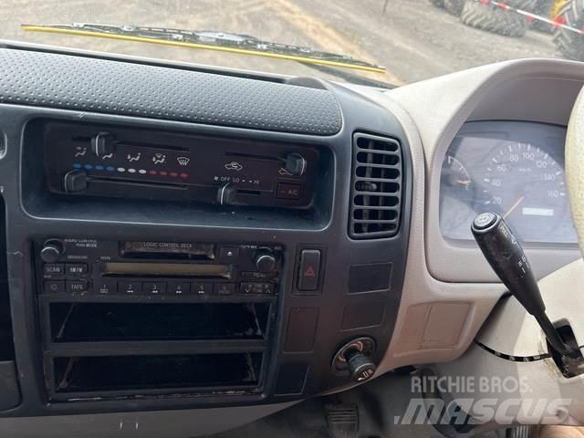Hino Dutro Platte bakwagens
