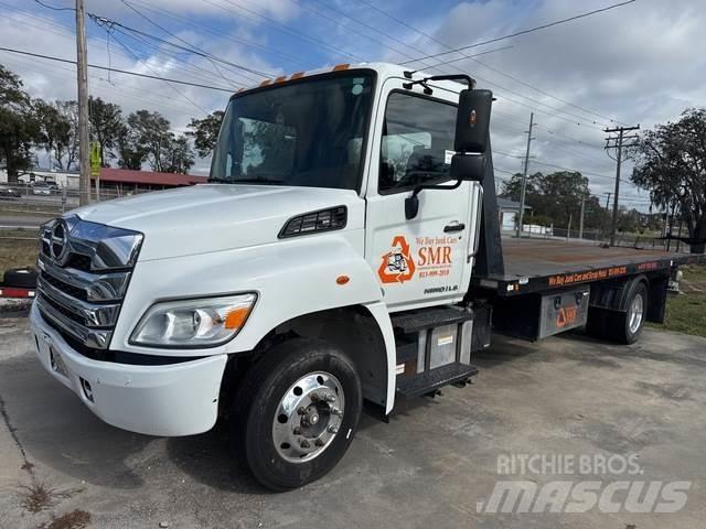 Hino L6 Sleepwagens