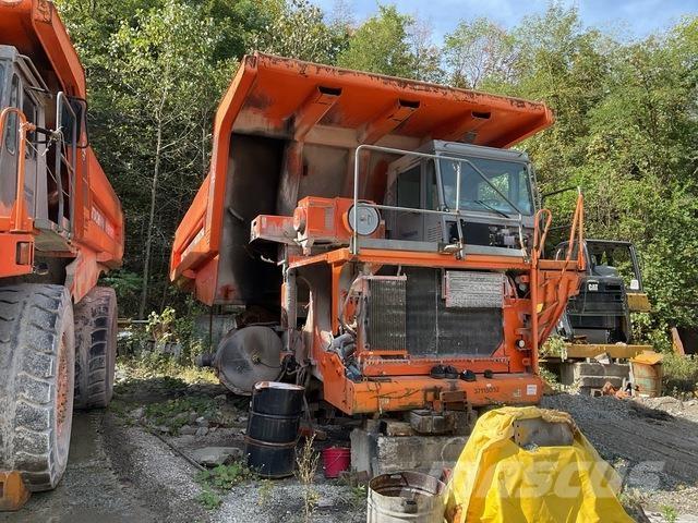 Hitachi EH1100 Knik dumptrucks