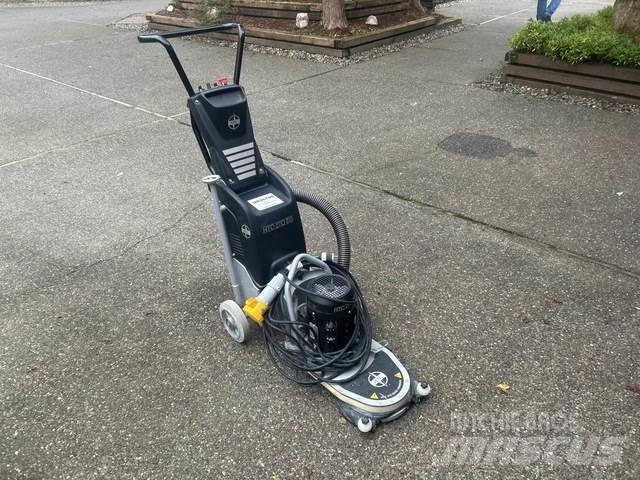 HTC 270-EG Slijpmachines / Frezen
