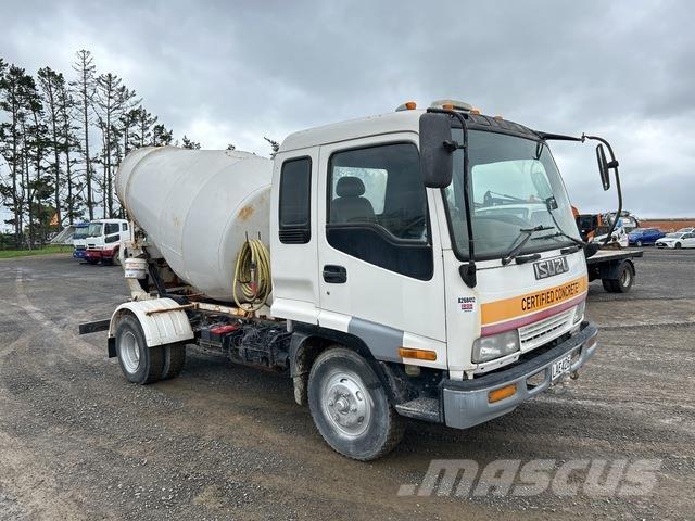 Isuzu Forward Water tankwagens