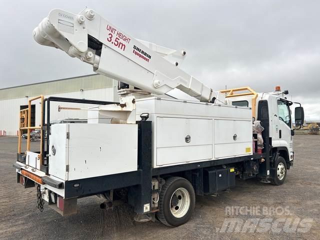 Isuzu FRR600 Auto hoogwerkers