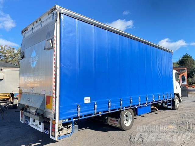 Isuzu FSD 850 Schuifzeilopbouw