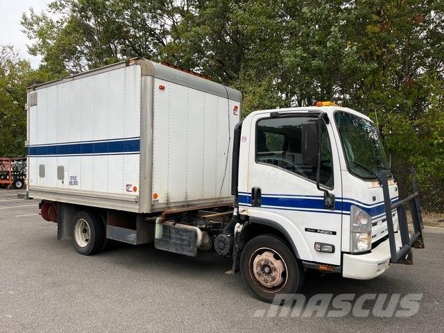Isuzu NQR Bakwagens met gesloten opbouw