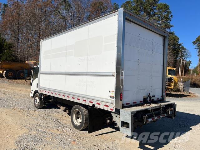  Izuzu NPR Bakwagens met gesloten opbouw