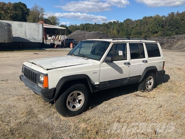 Jeep Cherokee Auto's