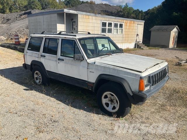 Jeep Cherokee Auto's