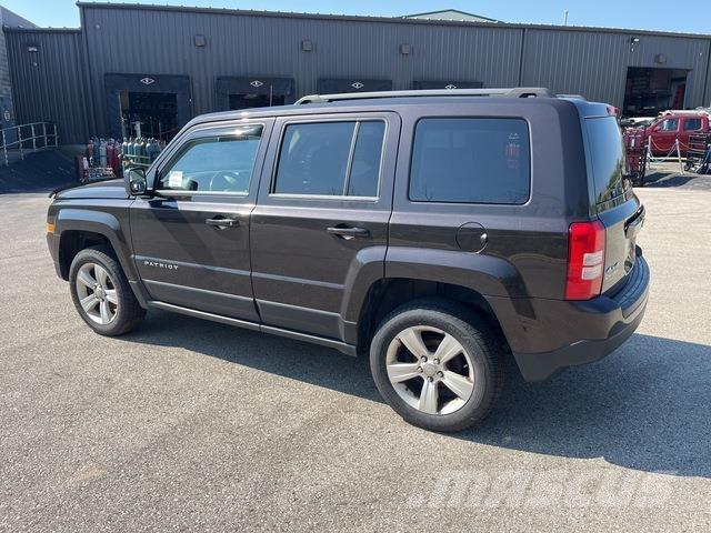 Jeep Patriot Auto's