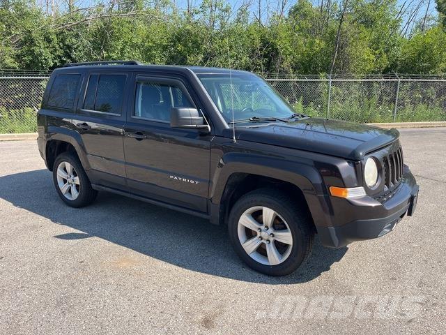 Jeep Patriot Auto's