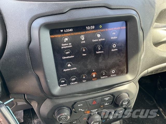 Jeep Renegade Auto's