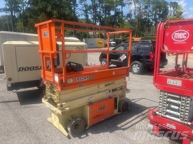 JLG 1932RS Schaarhoogwerkers