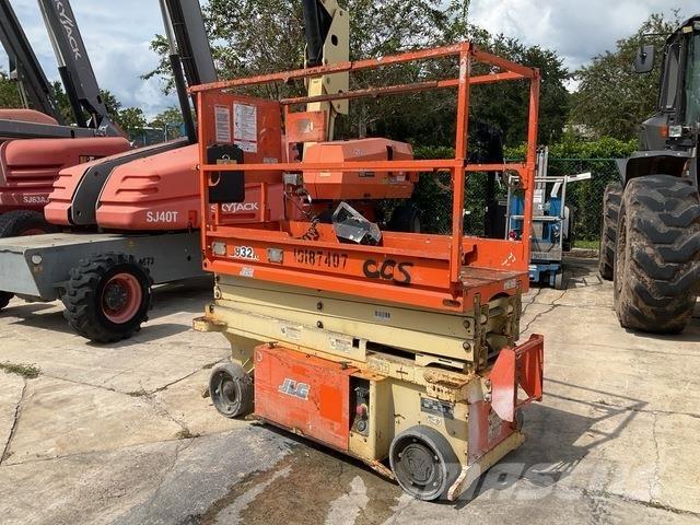 JLG 1932RS Schaarhoogwerkers
