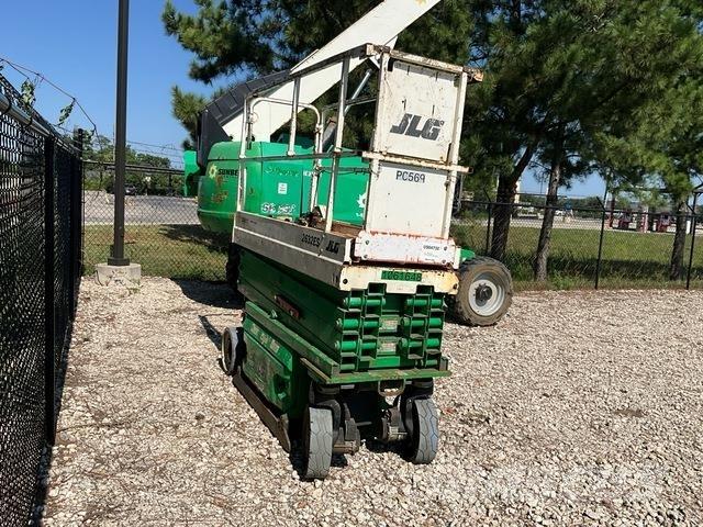 JLG 2632ES Schaarhoogwerkers