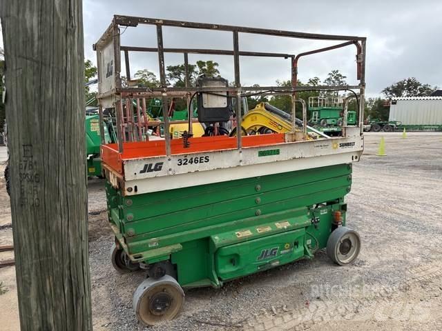 JLG 3246ES Schaarhoogwerkers