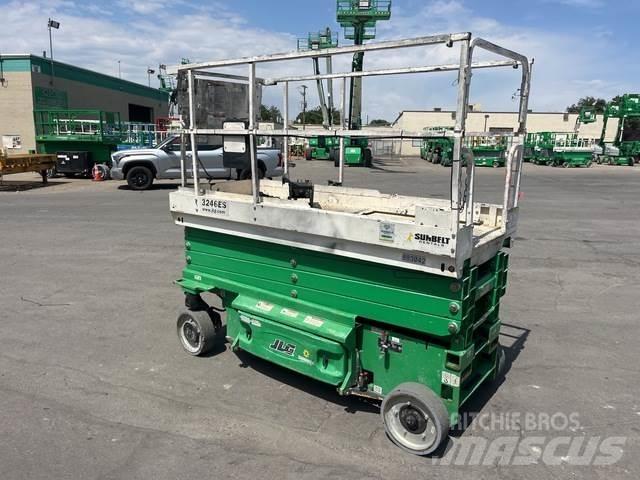 JLG 3246ES Schaarhoogwerkers
